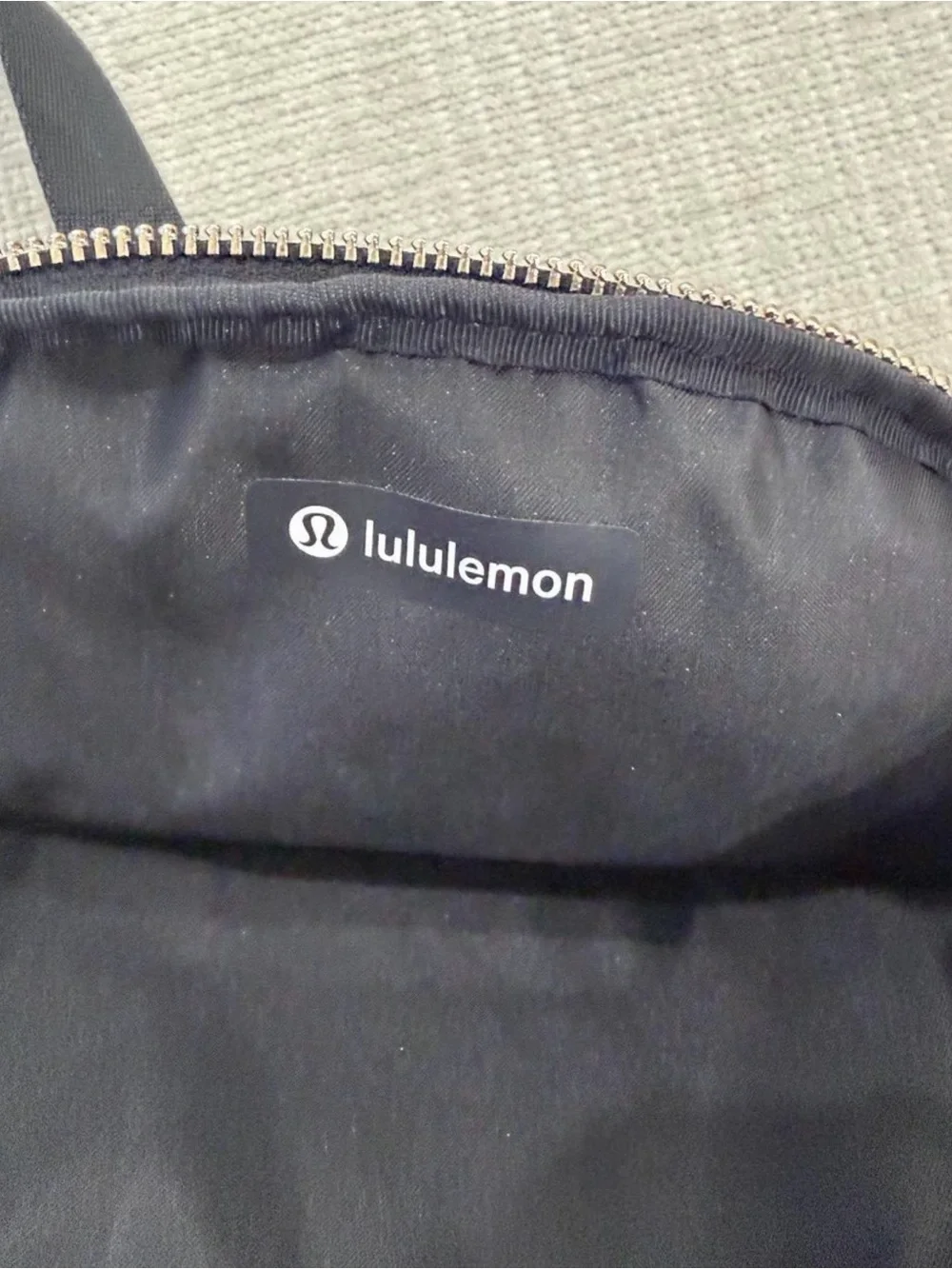 lululemon athletica compact black